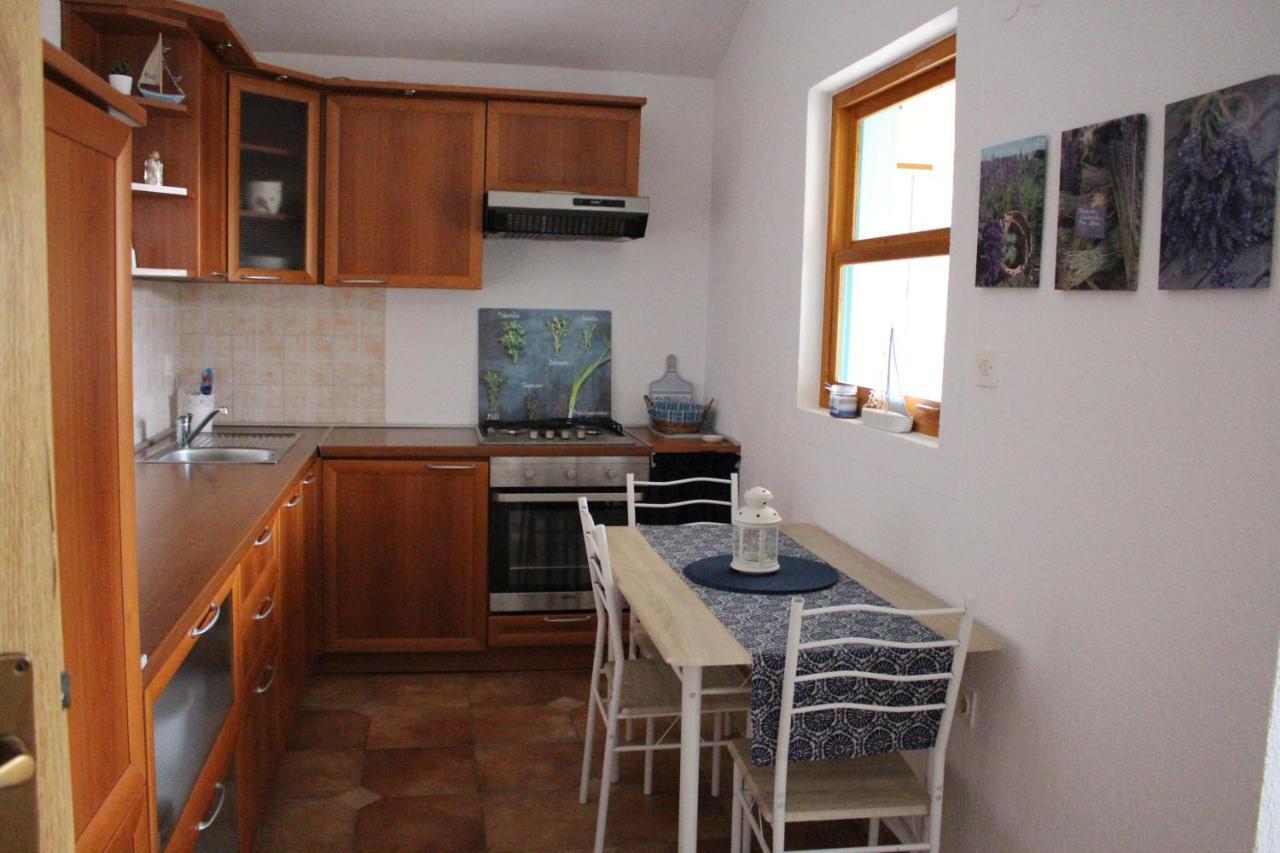 Apartment Lilly Nerezine Εξωτερικό φωτογραφία